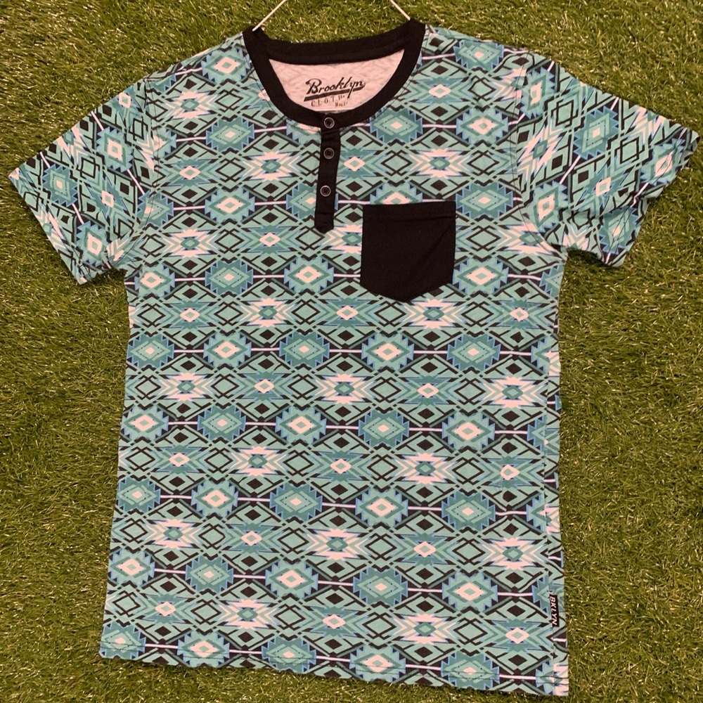Vintage three button t shirt